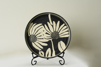 Midnight Daisy Plate